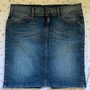 30w BENETTON STRETCH DENIM JEAN PENCIL SKIRT